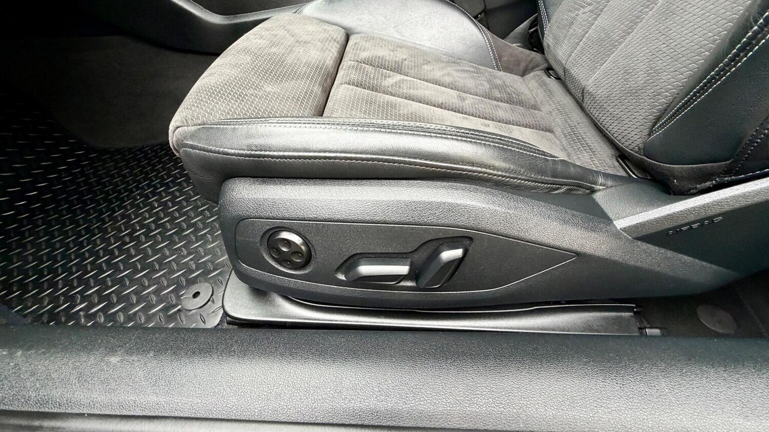 Used Audi A5 2018 for sale - 77247401: Photo 33