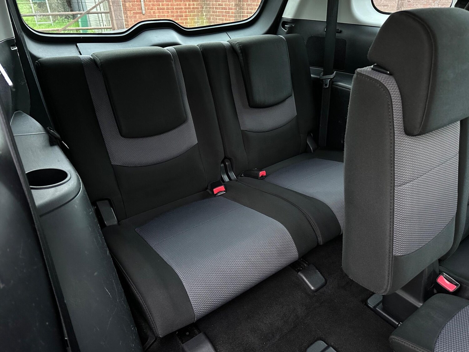 Used Mazda Mazda5 2005 for sale - 77346476: Photo 37