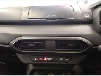 Used Dacia Sandero 2022 for sale - 78602130: Photo