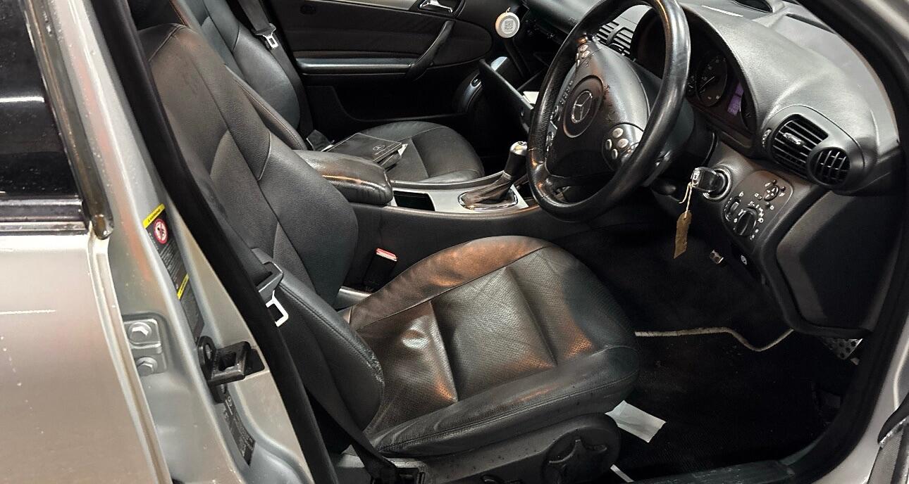 Used Mercedes-Benz C Class 2006 for sale - 77940648: Photo 4