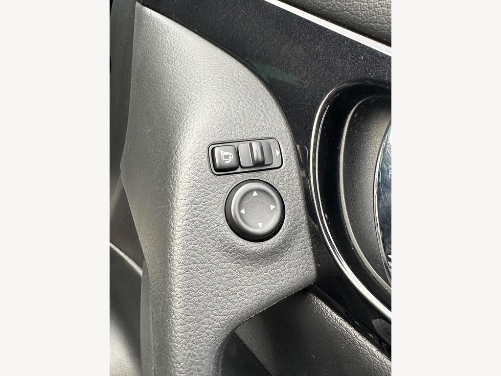 Used Nissan Qashqai 2017 for sale - 78014648: Photo 52