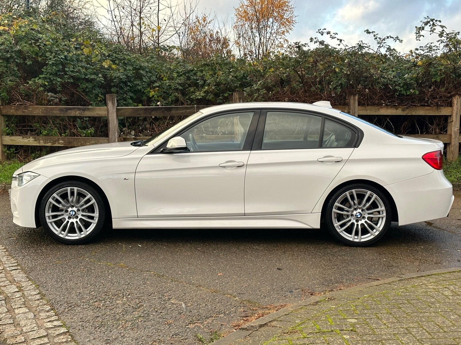 Used BMW 3 Series 2015 for sale - 77346477: Photo 8