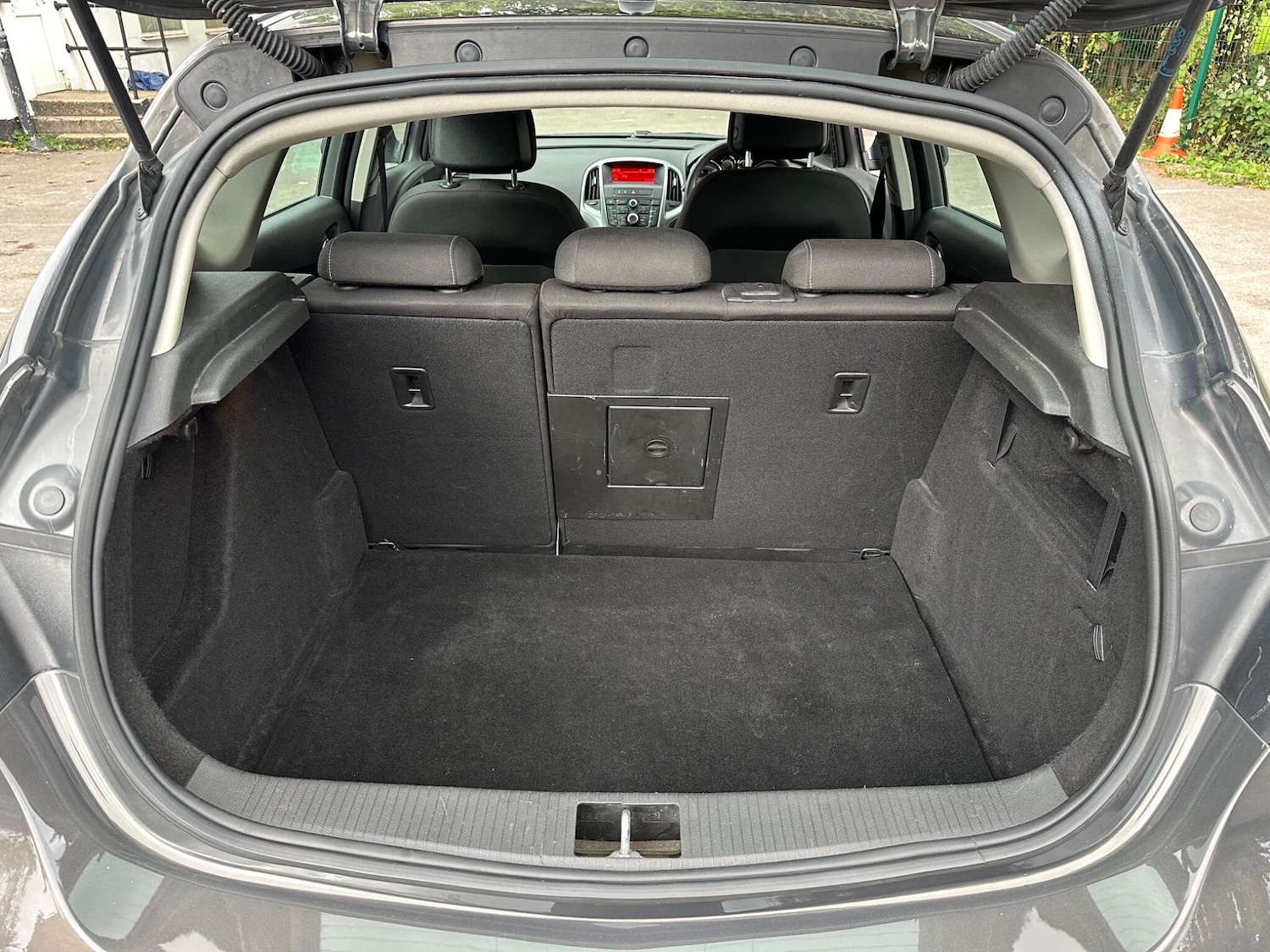 Used Vauxhall Astra 2016 for sale - 77396420: Photo 32