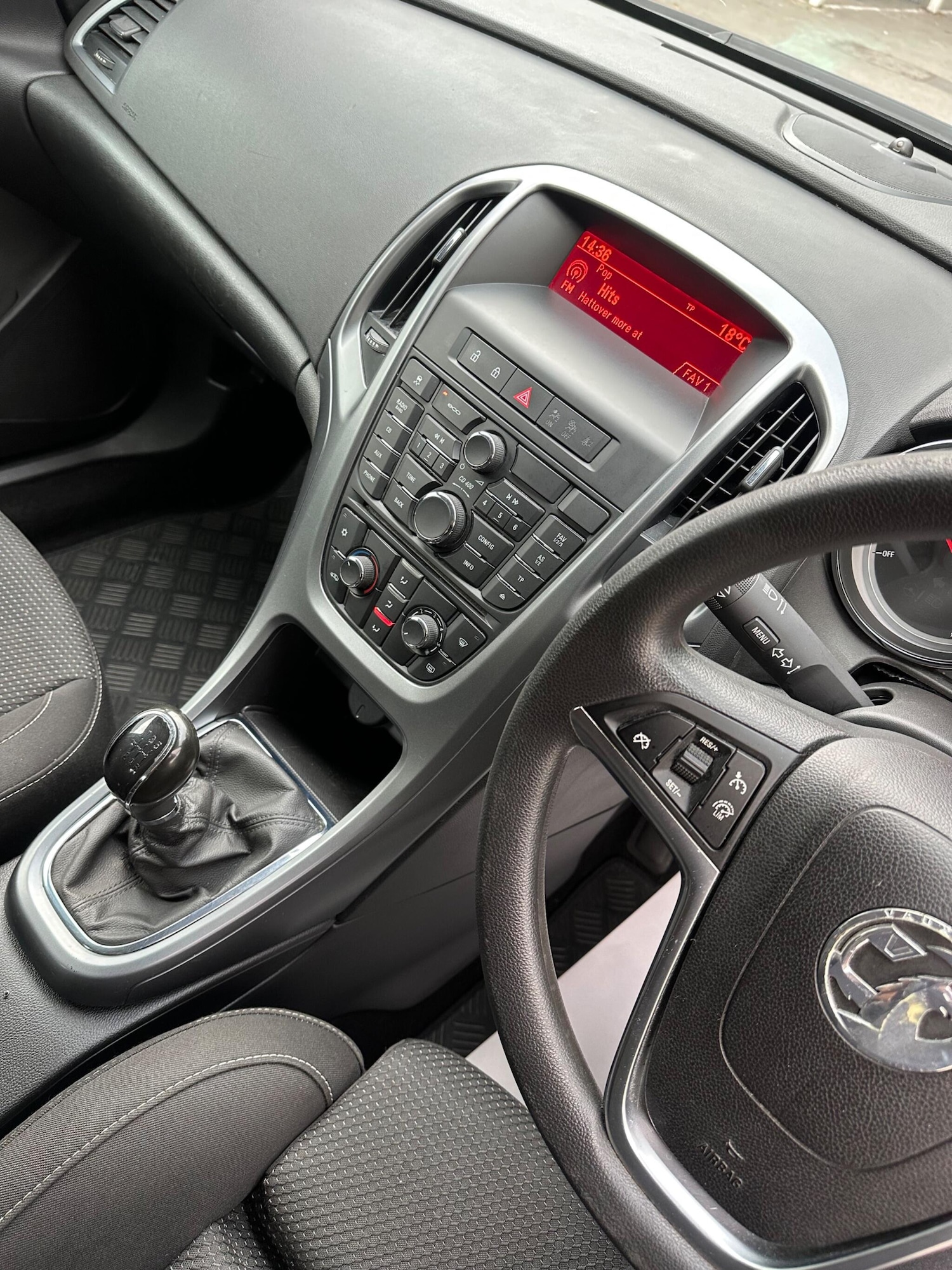 Used Vauxhall Astra 2016 for sale - 77396420: Photo 55