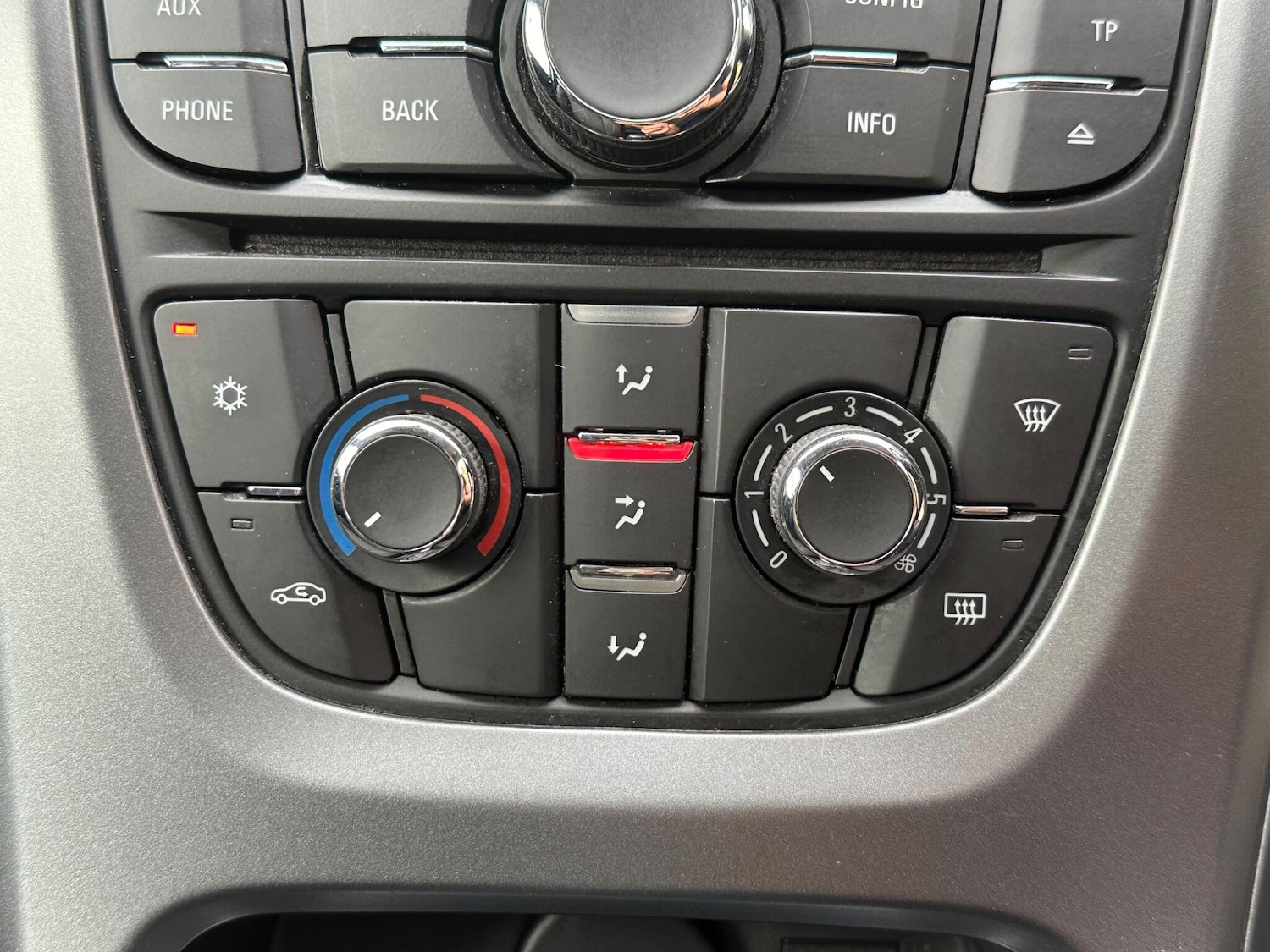 Used Vauxhall Astra 2016 for sale - 77396420: Photo 60