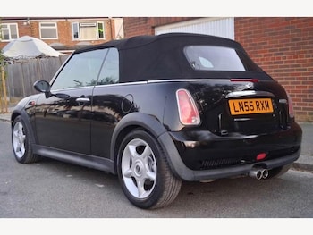 Used MINI Convertible 2005 for sale - 79362663: Photo