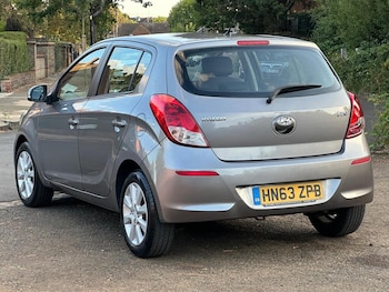 Used Hyundai i20 2013 for sale - 79444880: Photo