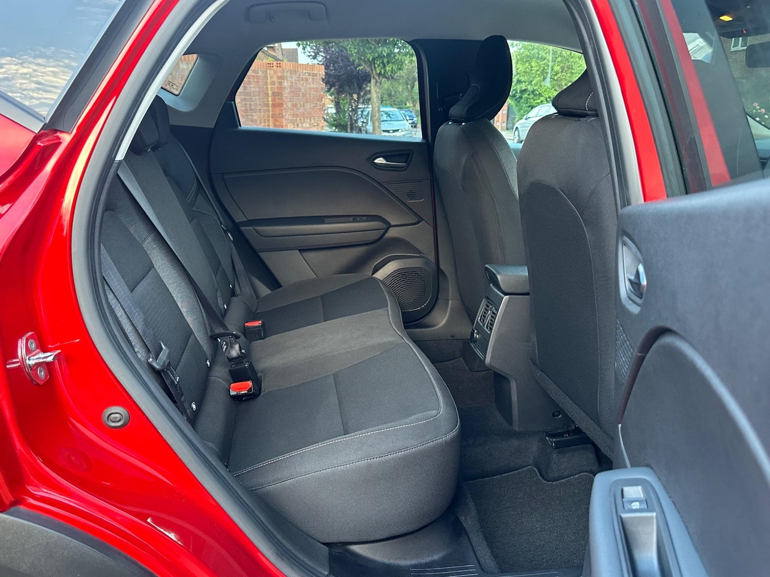 Used Renault Captur 2020 for sale - 77346473: Photo 37