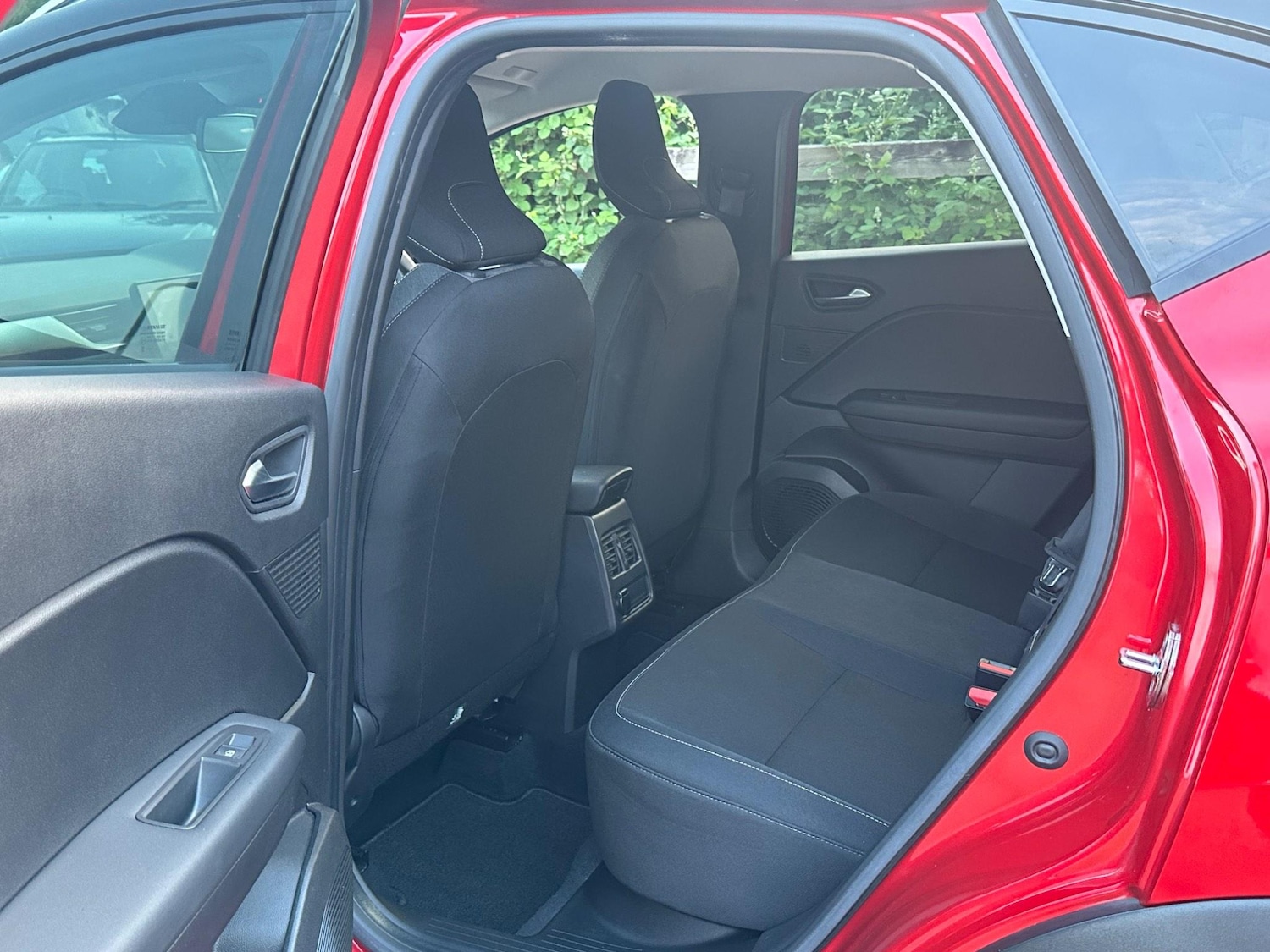 Used Renault Captur 2020 for sale - 77346473: Photo 38