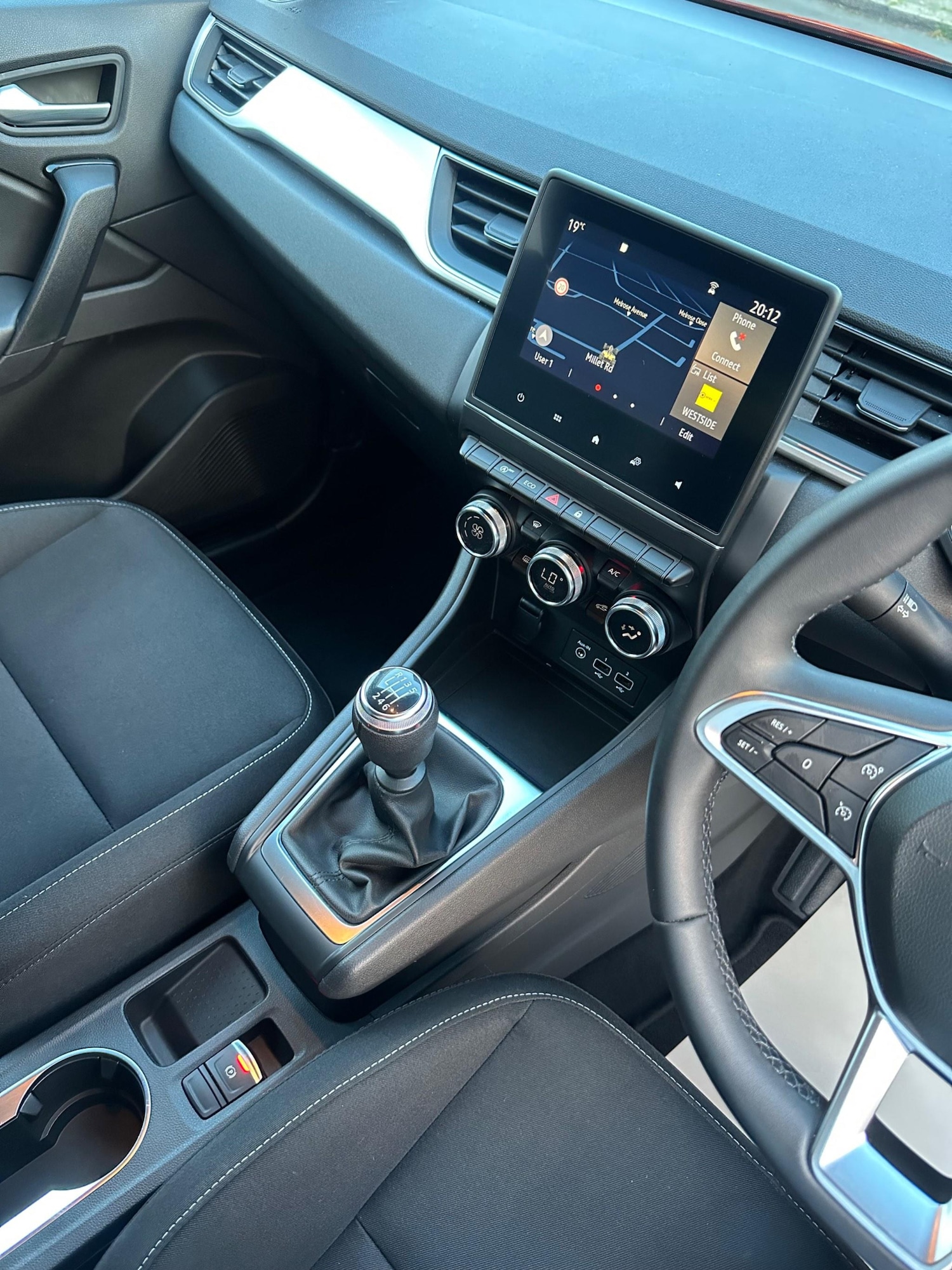 Used Renault Captur 2020 for sale - 77346473: Photo 51