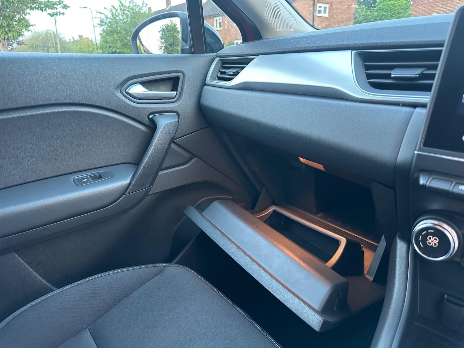 Used Renault Captur 2020 for sale - 77346473: Photo 74