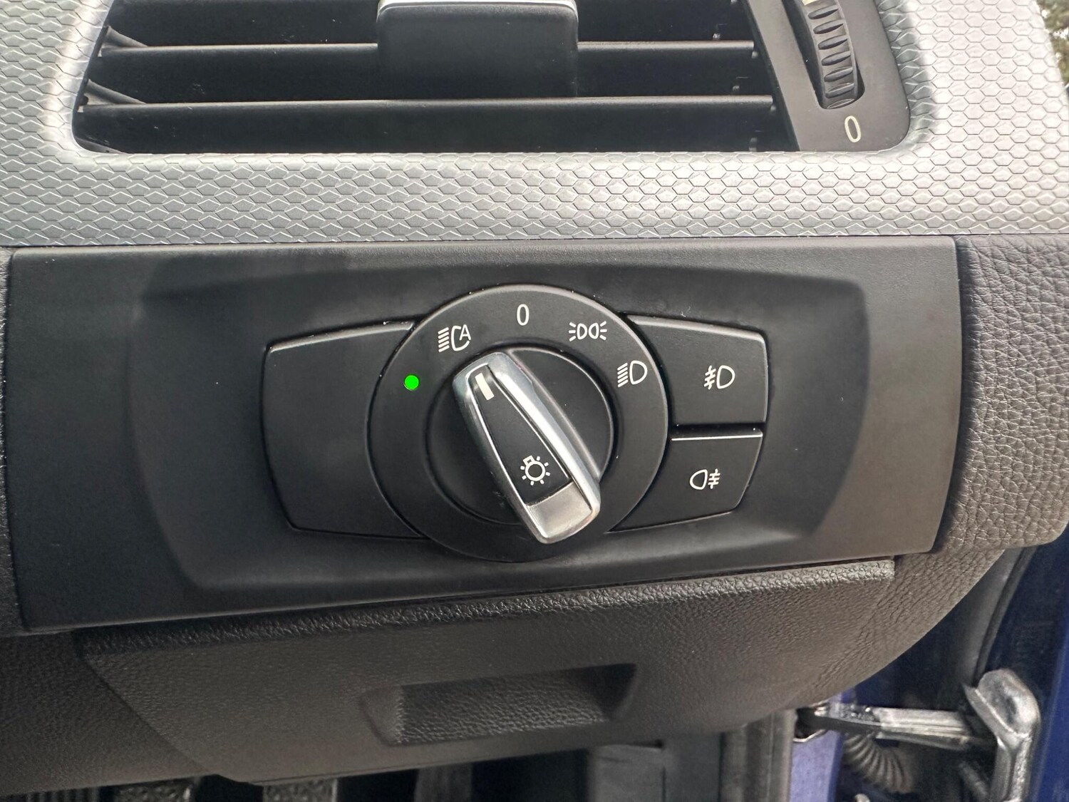 Used BMW 3 Series 2010 for sale - 77495768: Photo 61