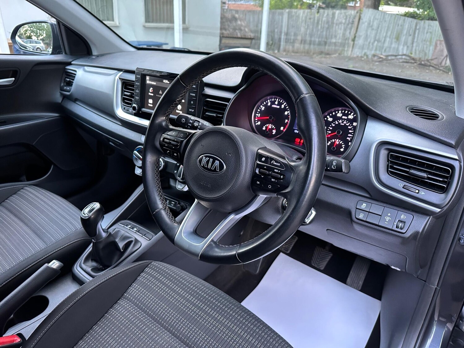 Used Kia Stonic 2019 for sale - 77346488: Photo 41