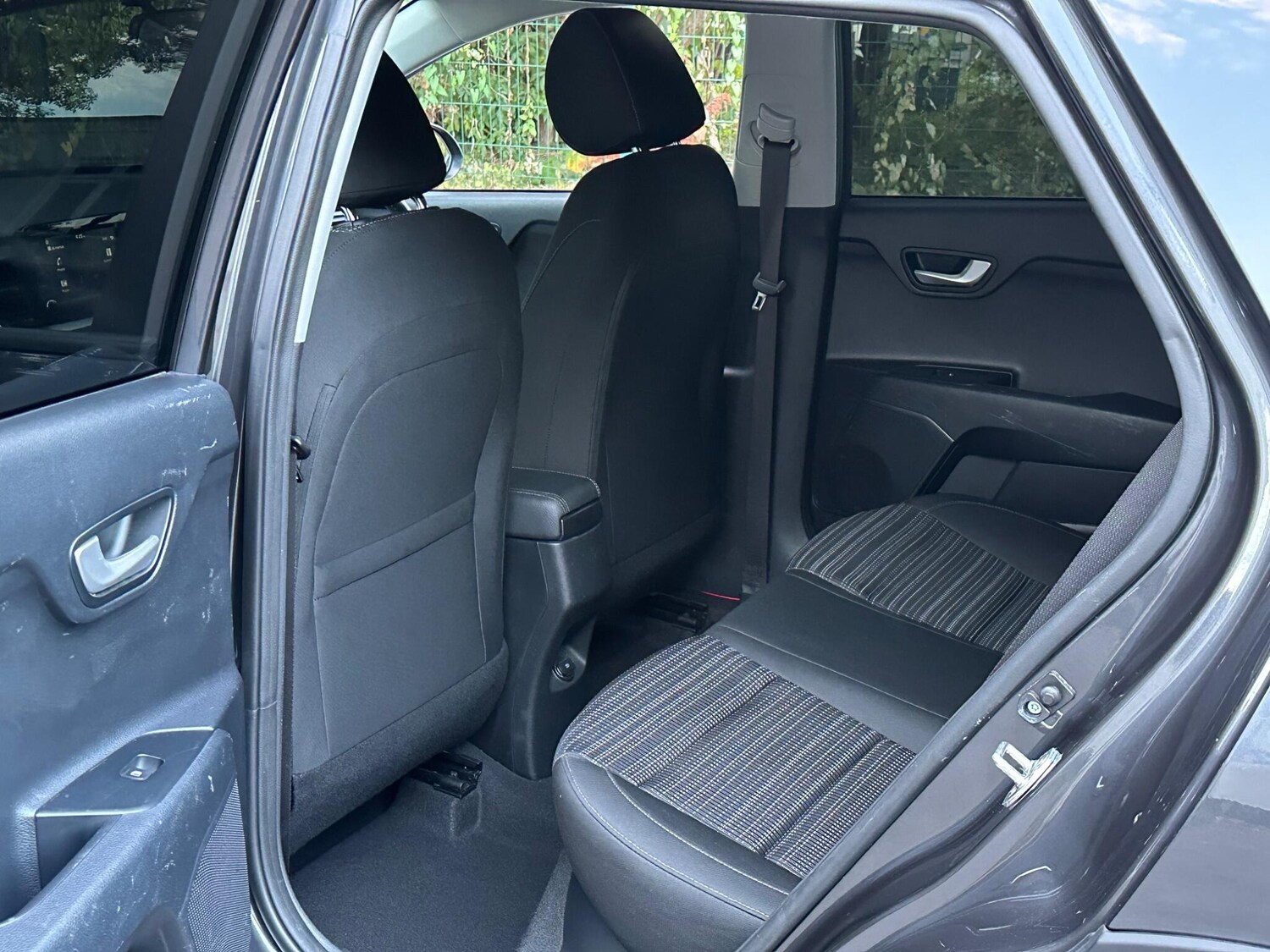 Used Kia Stonic 2019 for sale - 77346488: Photo 44