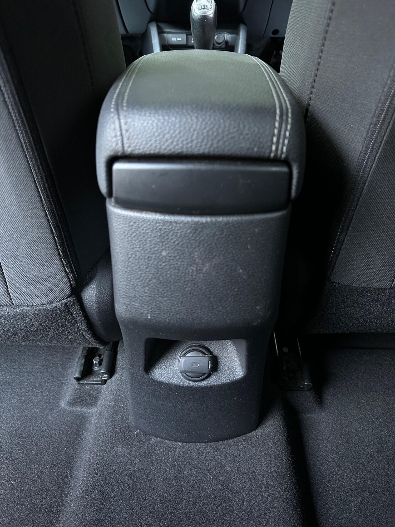 Used Kia Stonic 2019 for sale - 77346488: Photo 49