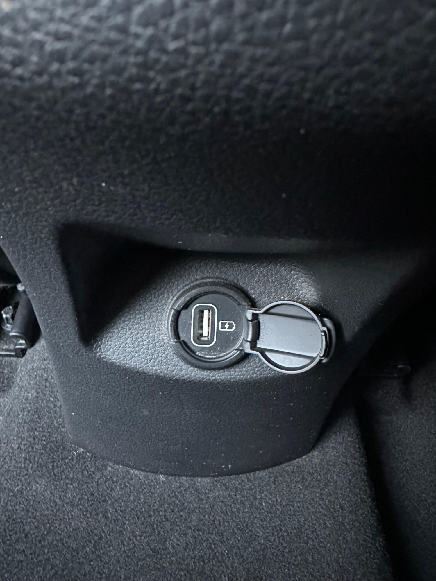 Used Kia Stonic 2019 for sale - 77346488: Photo 50