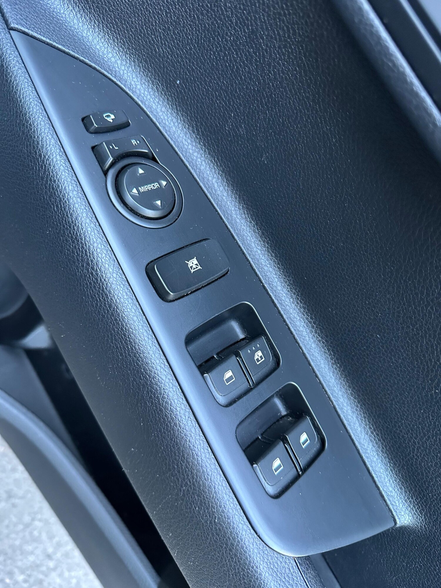 Used Kia Stonic 2019 for sale - 77346488: Photo 56