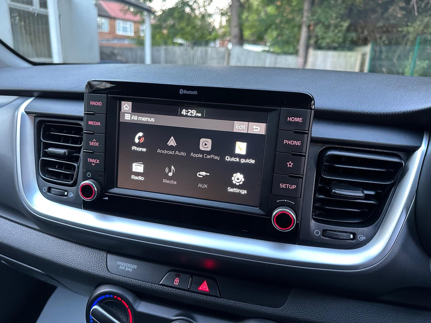 Used Kia Stonic 2019 for sale - 77346488: Photo 60