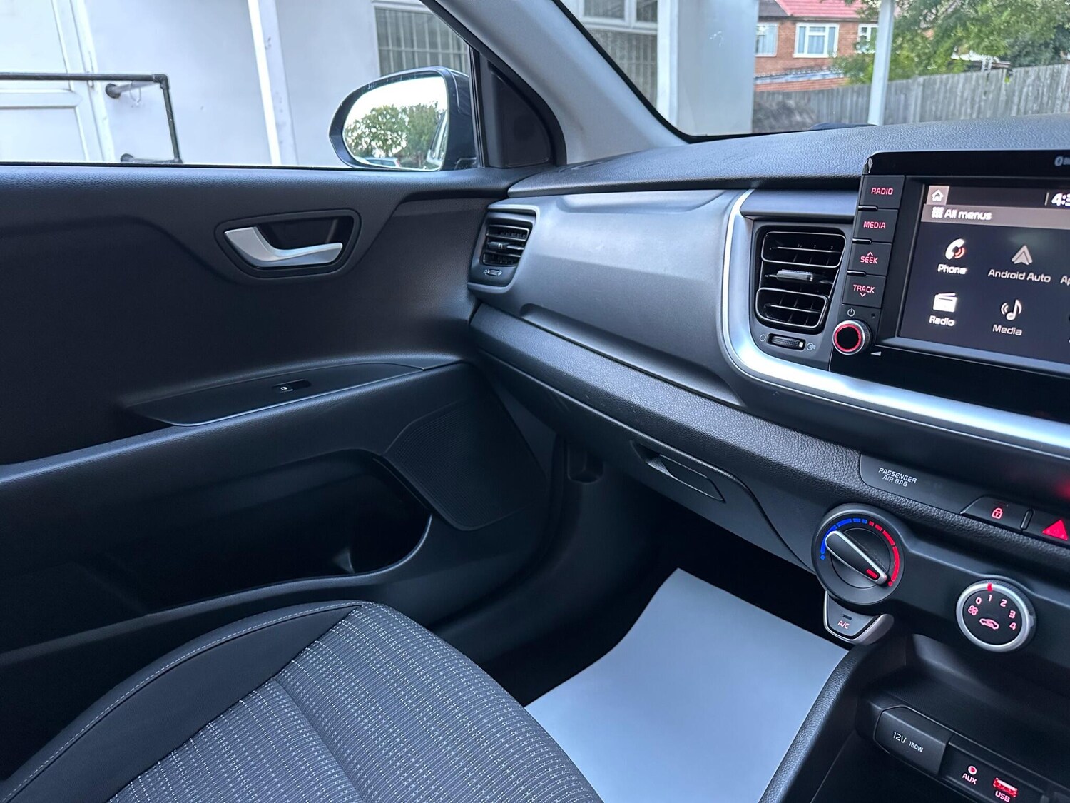 Used Kia Stonic 2019 for sale - 77346488: Photo 67