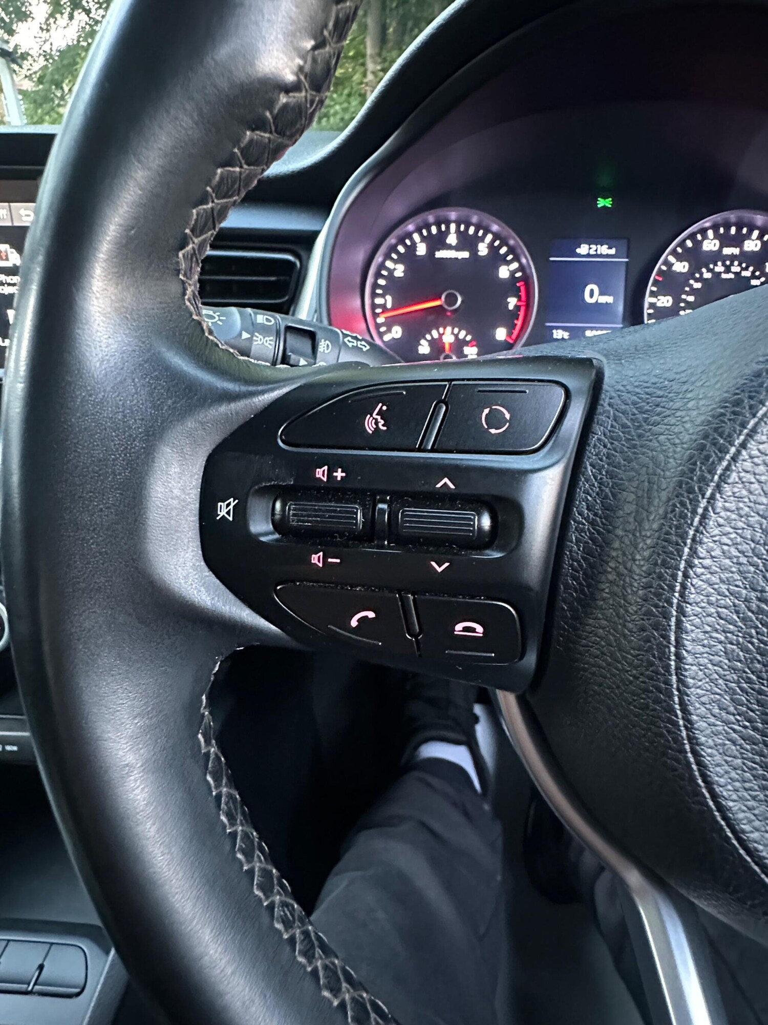 Used Kia Stonic 2019 for sale - 77346488: Photo 71