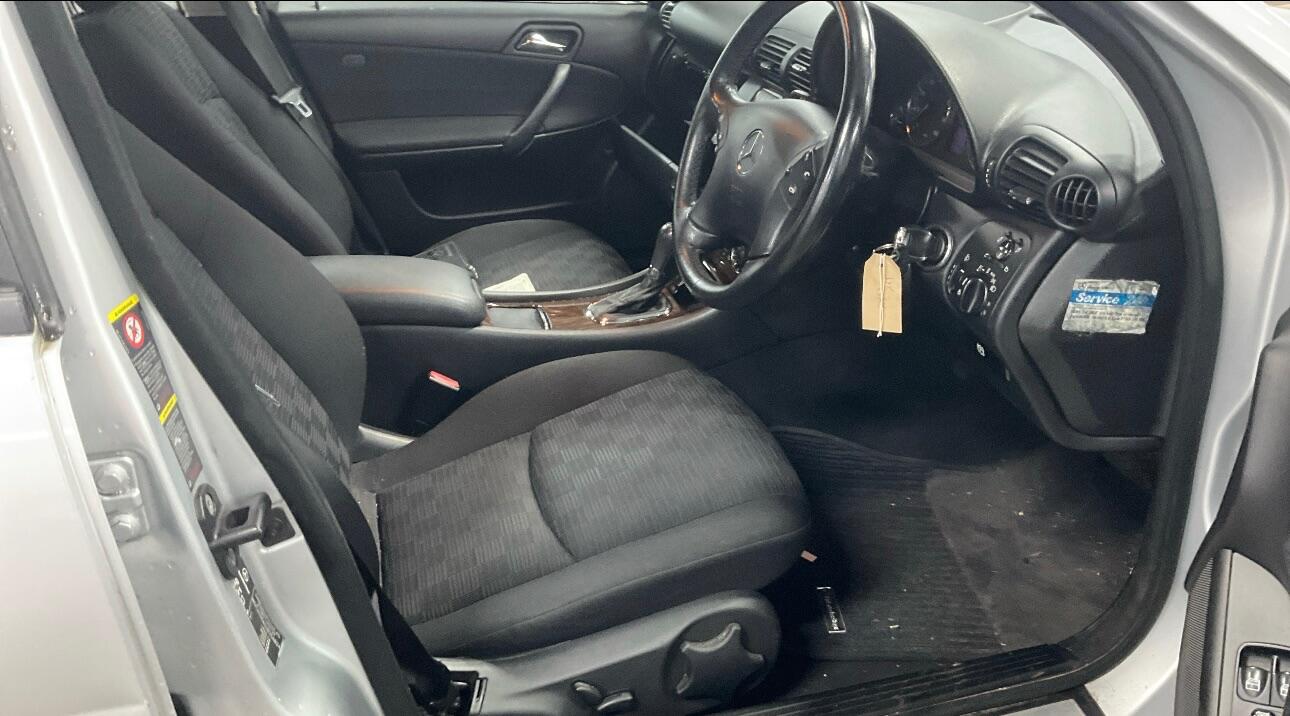 Used Mercedes-Benz C Class 2007 for sale - 77346482: Photo 2