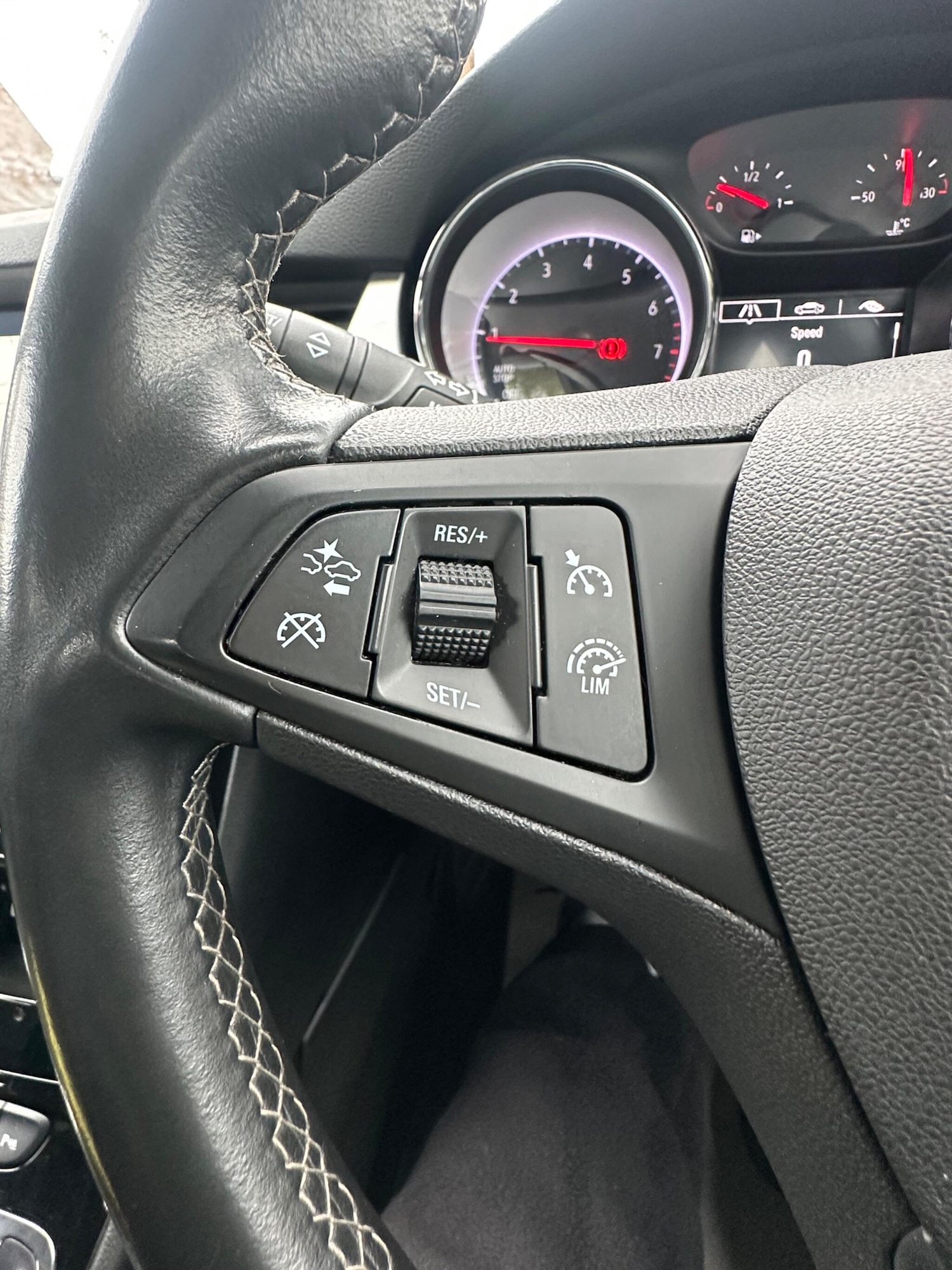 Used Vauxhall Astra for sale - 77977709: Photo 62