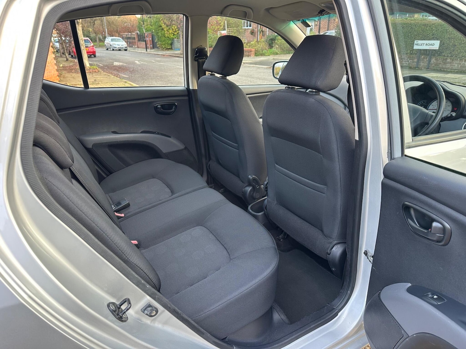 Used Hyundai i10 2015 for sale - 77346491: Photo 42