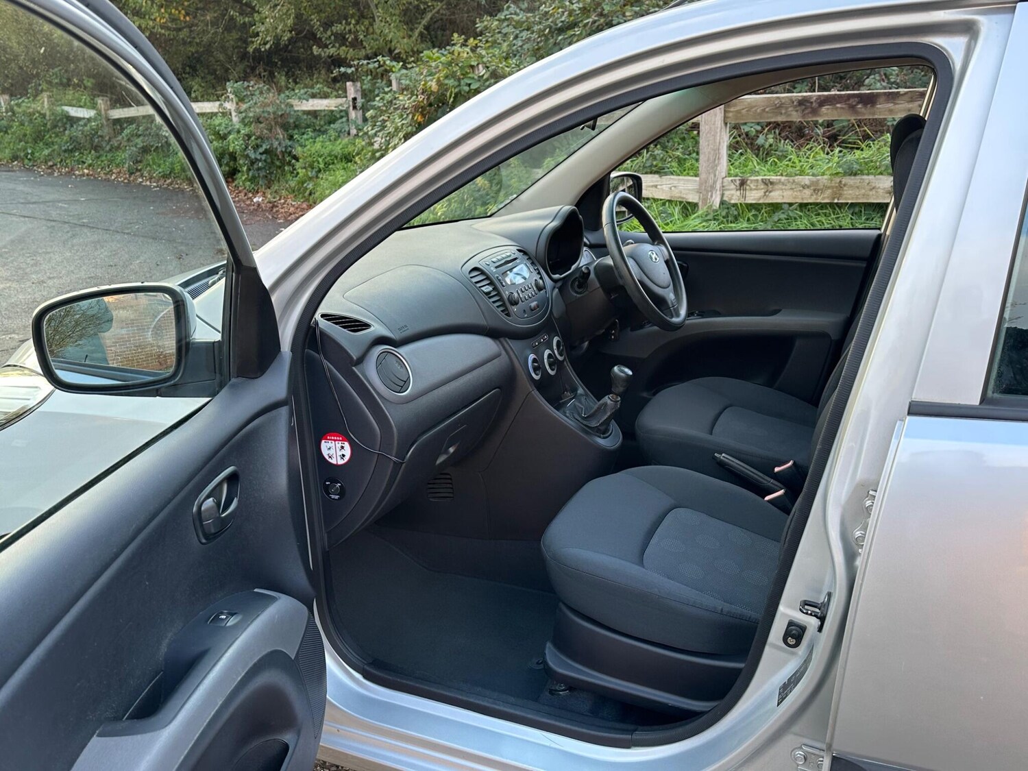 Used Hyundai i10 2015 for sale - 77346491: Photo 50