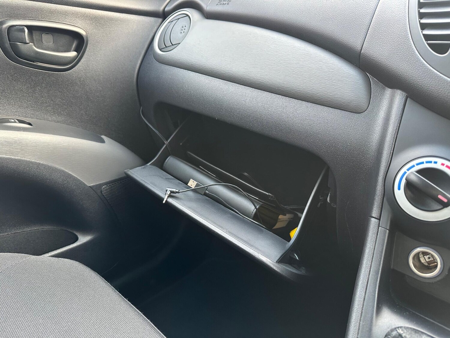 Used Hyundai i10 2015 for sale - 77346491: Photo 63