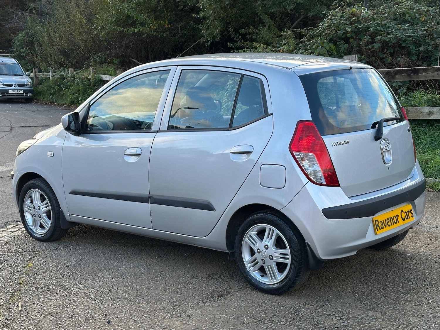 Used Hyundai i10 2015 for sale - 77346491: Photo 9