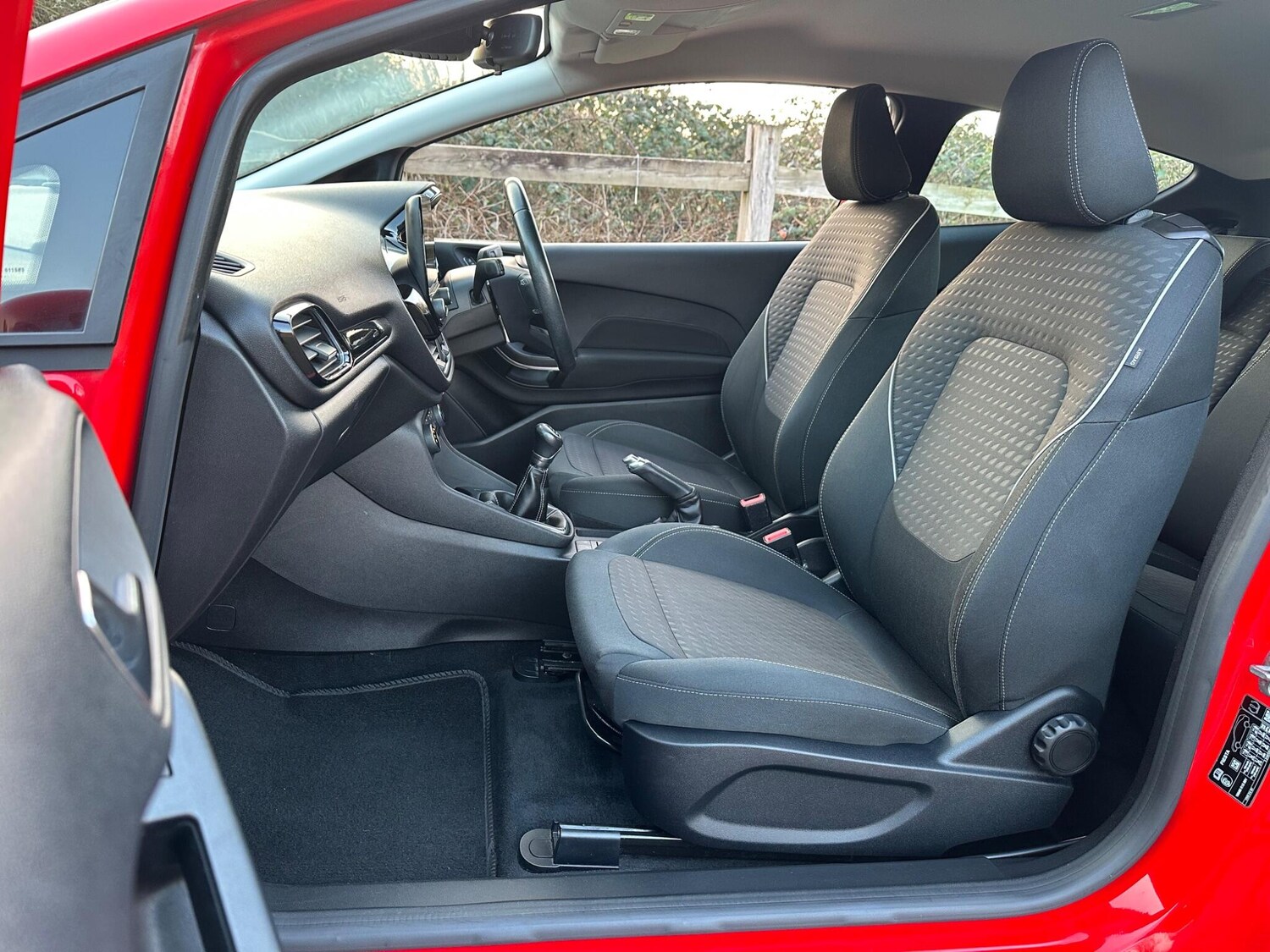 Used Ford Fiesta 2018 for sale - 77838442: Photo 38