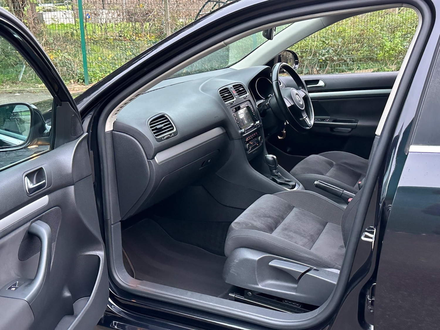 Used Volkswagen Golf 2023 for sale - 77346486: Photo 44