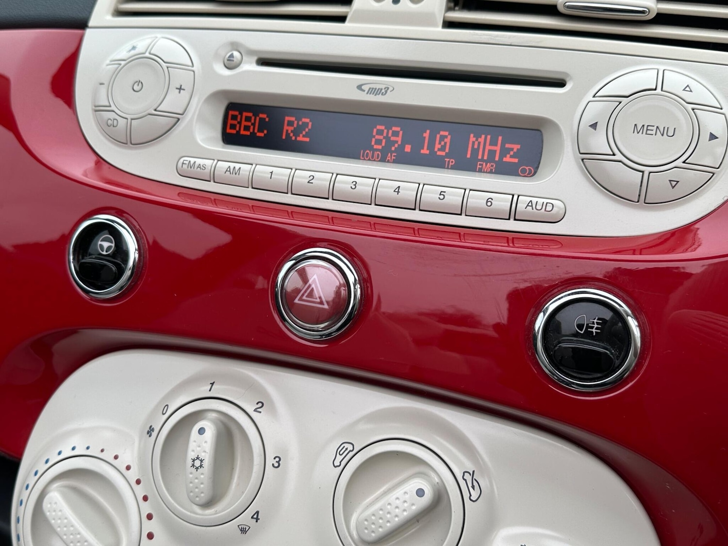 Used Fiat 500 2015 for sale - 77344707: Photo 87