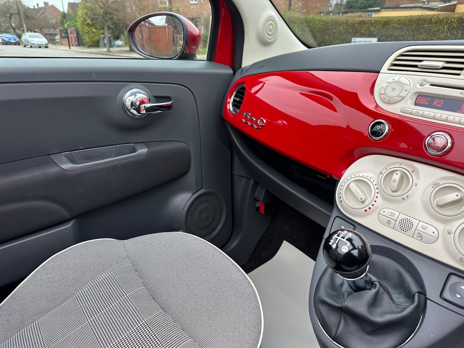 Used Fiat 500 2015 for sale - 77344707: Photo 92