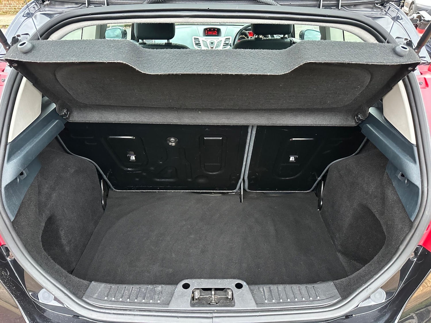 Used Ford Fiesta 2010 for sale - 77387431: Photo 27