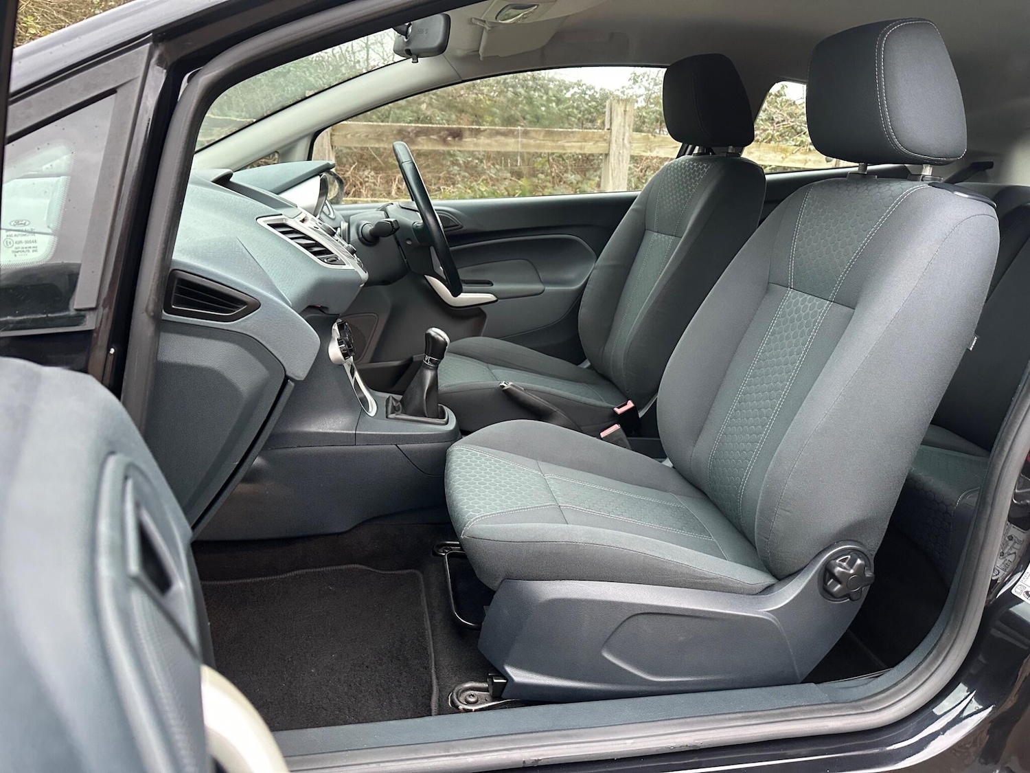 Used Ford Fiesta 2010 for sale - 77387431: Photo 36