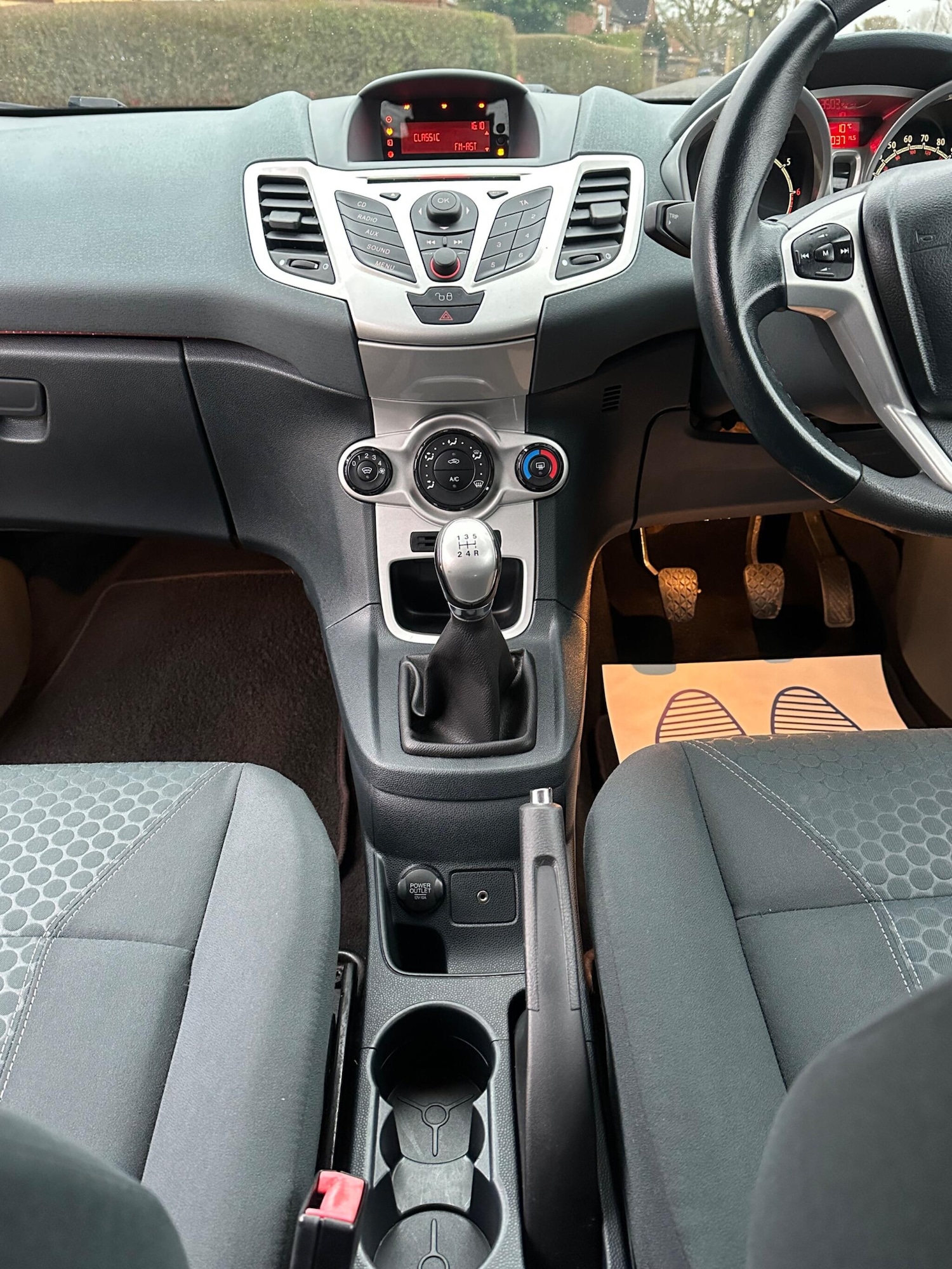 Used Ford Fiesta 2010 for sale - 77387431: Photo 41