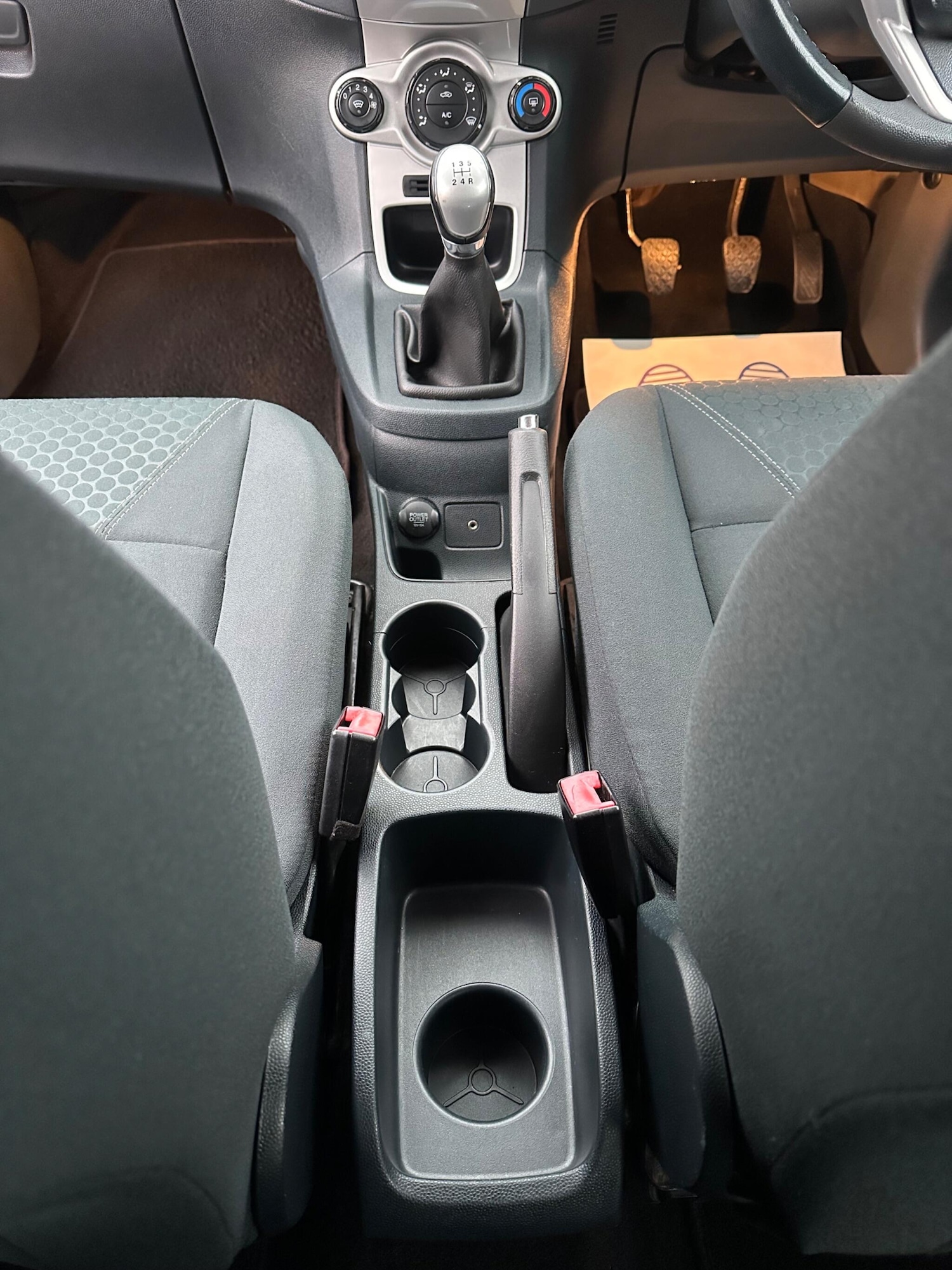 Used Ford Fiesta 2010 for sale - 77387431: Photo 42