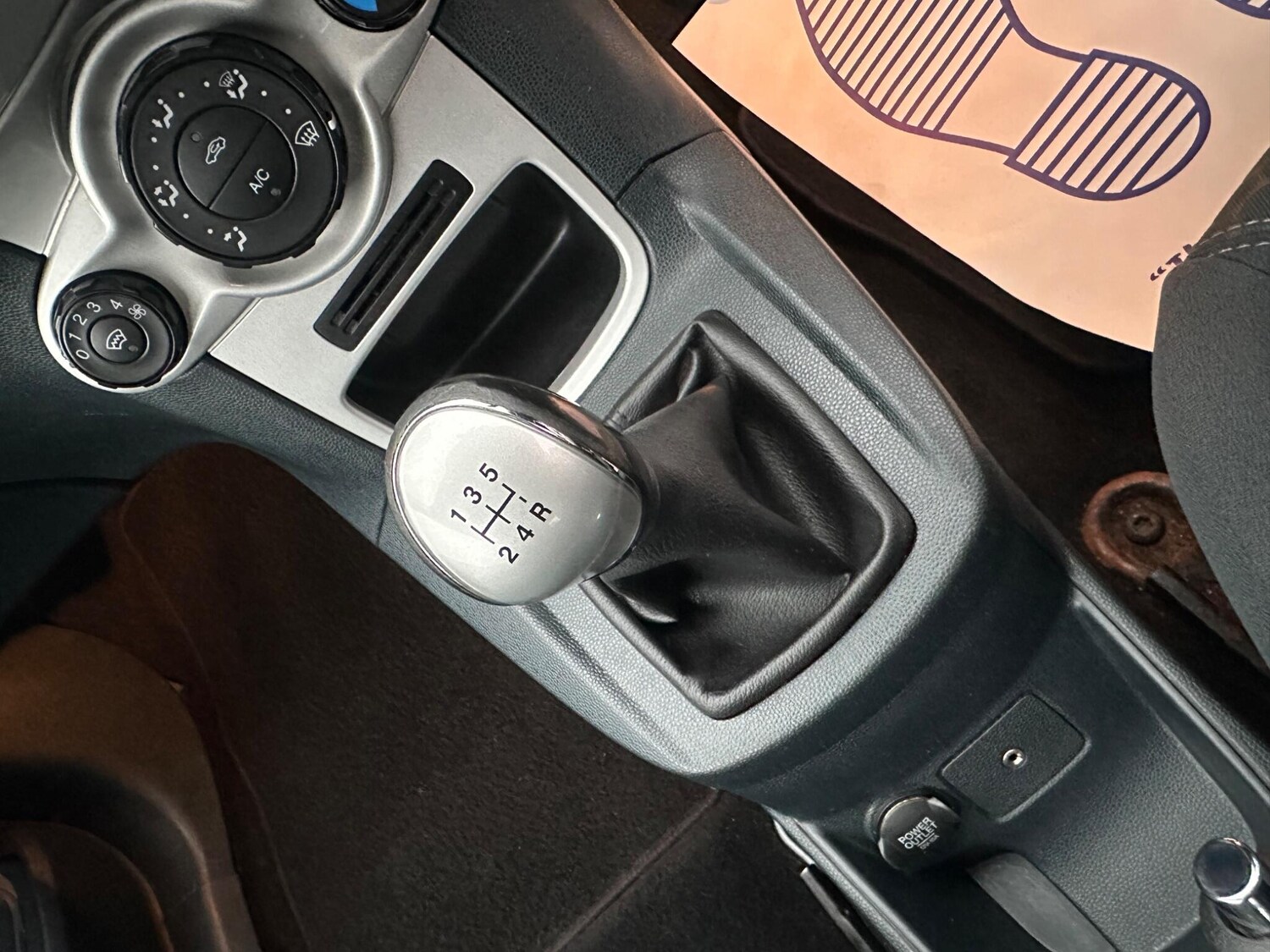 Used Ford Fiesta 2010 for sale - 77387431: Photo 53