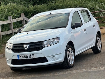Used Dacia Sandero 2015 for sale - 78862838: Photo