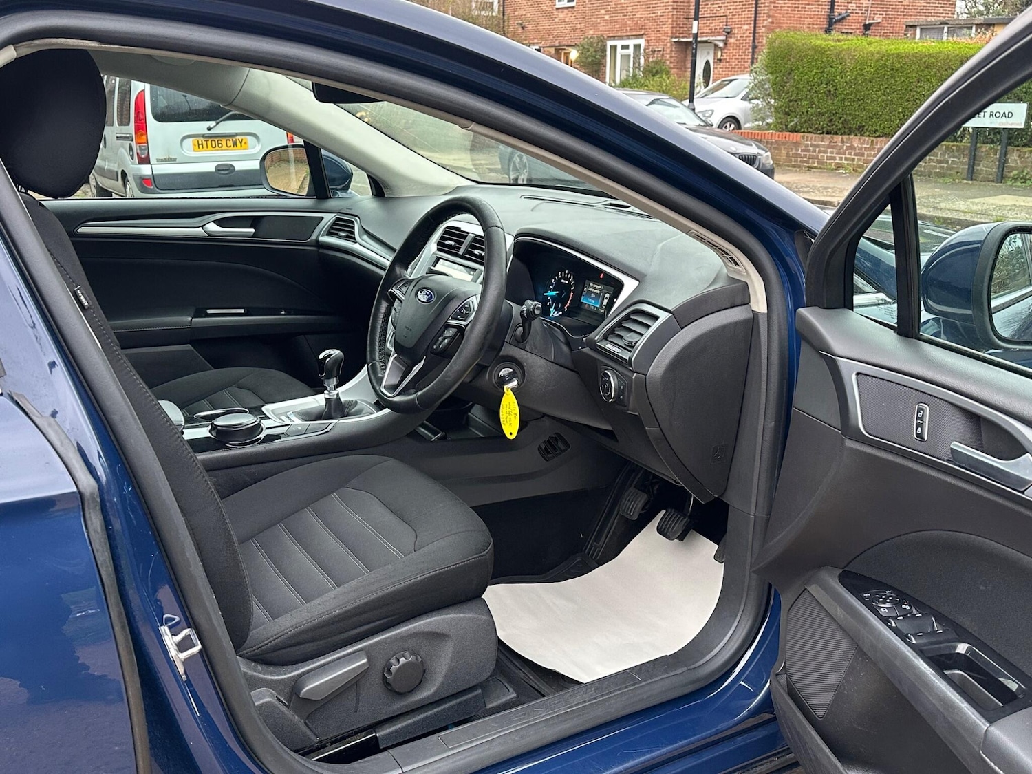 Used Ford Mondeo 2017 for sale - 77939793: Photo 32