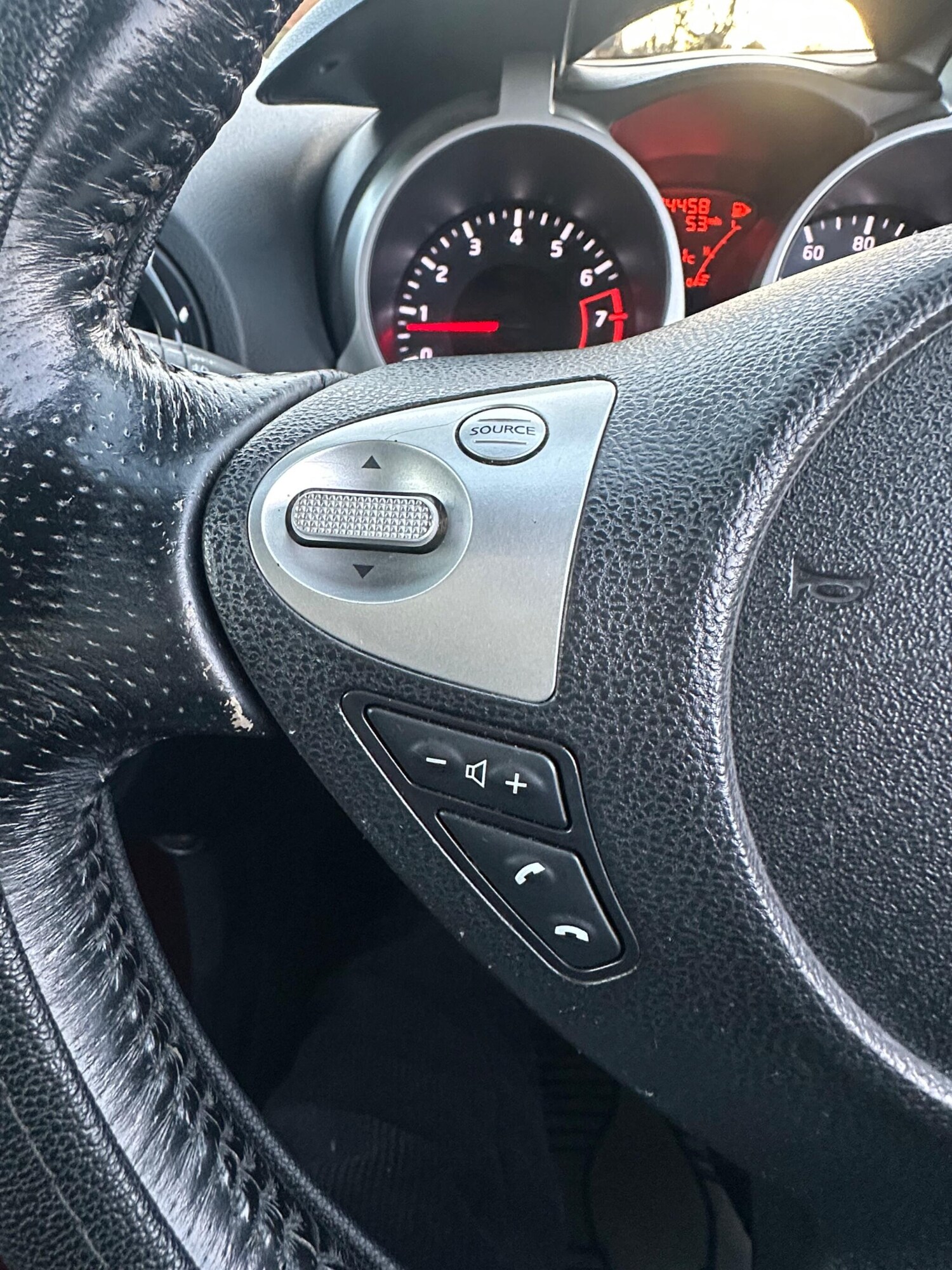 Used Nissan Juke 2011 for sale - 77346487: Photo 57