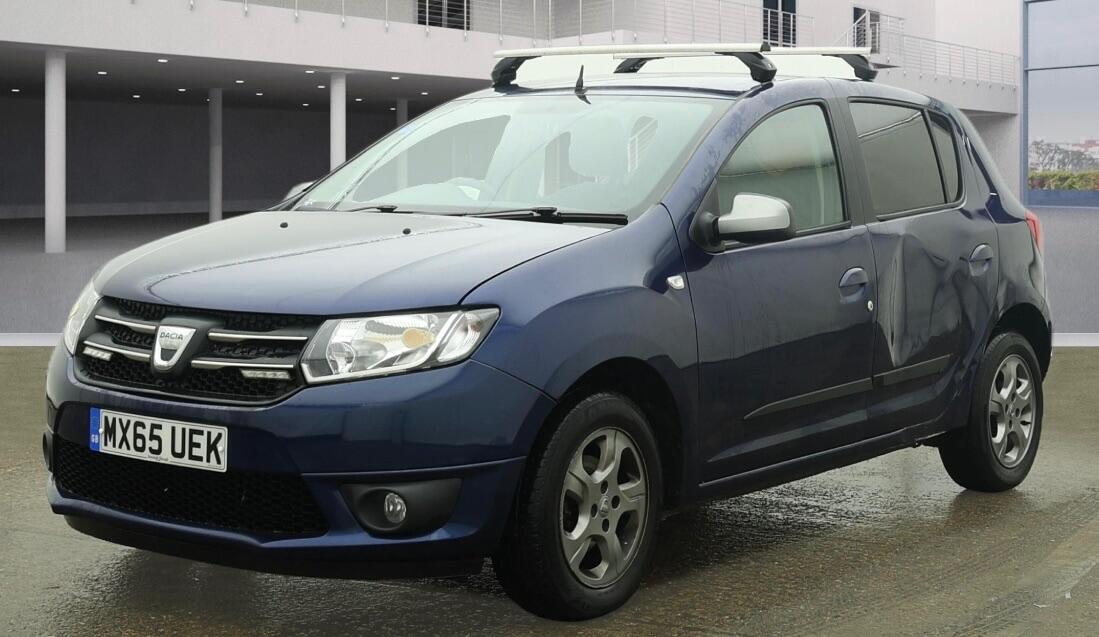 Used Dacia Sandero 2015 for sale - 77633324: Photo 2