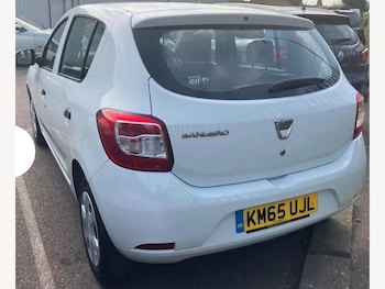 Used Dacia Sandero 2015 for sale - 78497384: Photo