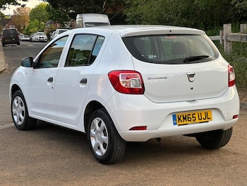 Used Dacia Sandero 2015 for sale - 78497384: Photo