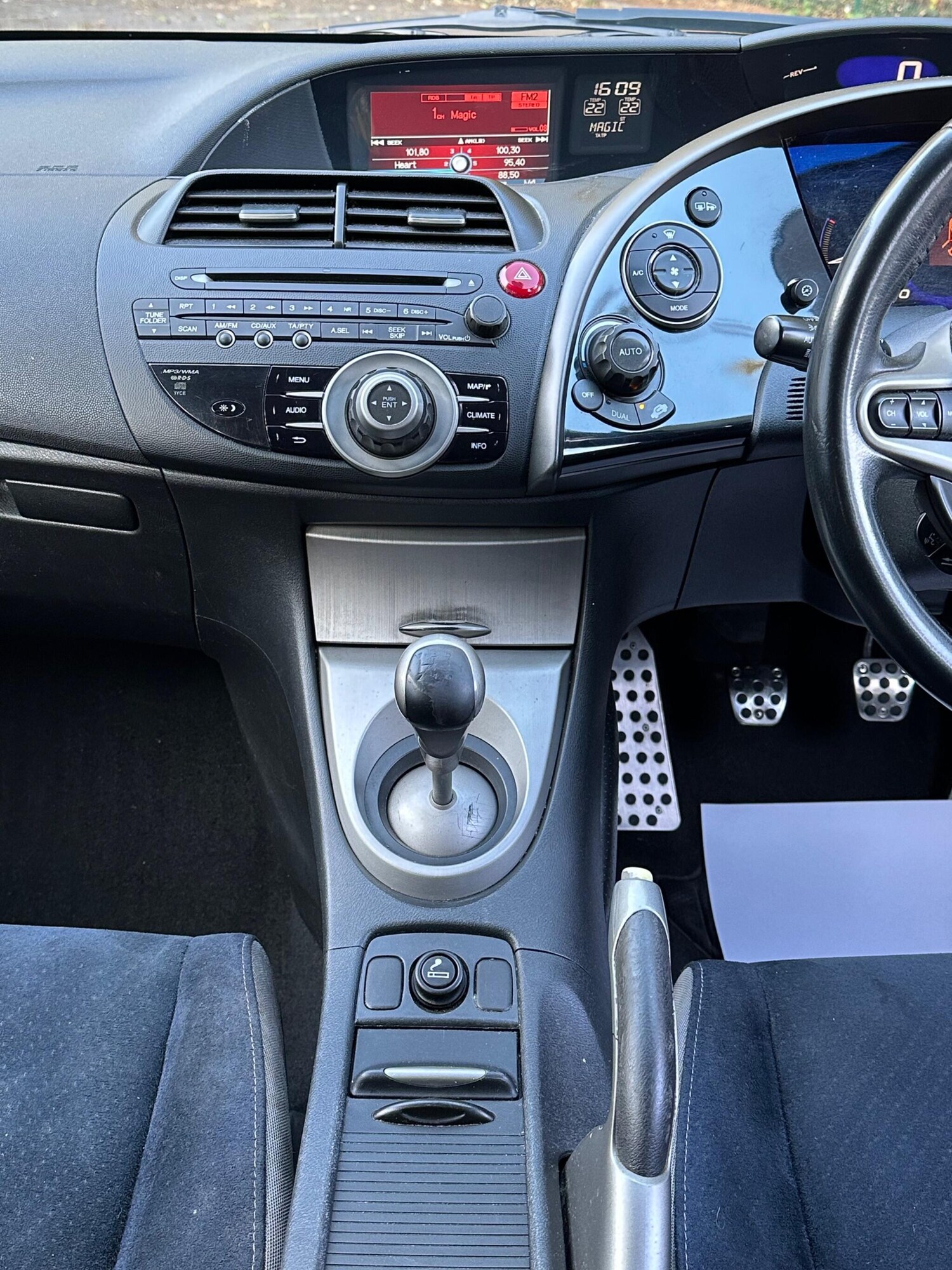 Used Honda Civic 2009 for sale - 77346478: Photo 32