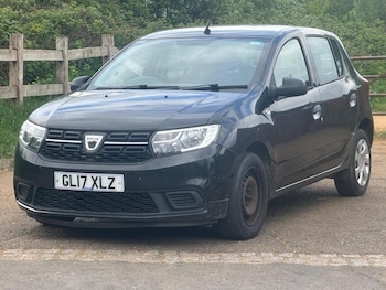 Used Dacia Sandero 2017 for sale - 78227177: Photo