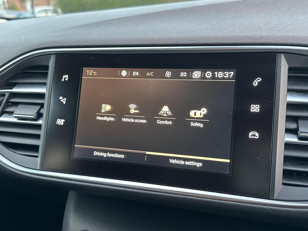 Used Peugeot 308 SW 2017 for sale - 77993647: Photo 76