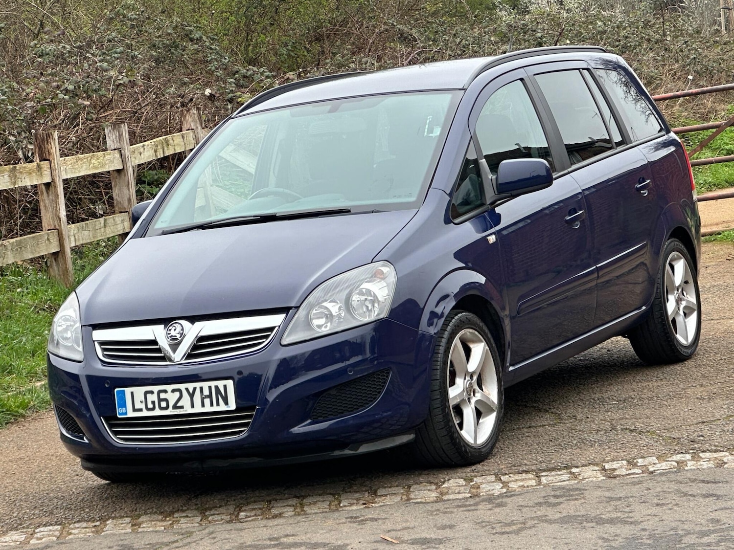 Used Vauxhall Zafira 2012 for sale - 77793463: Photo 3
