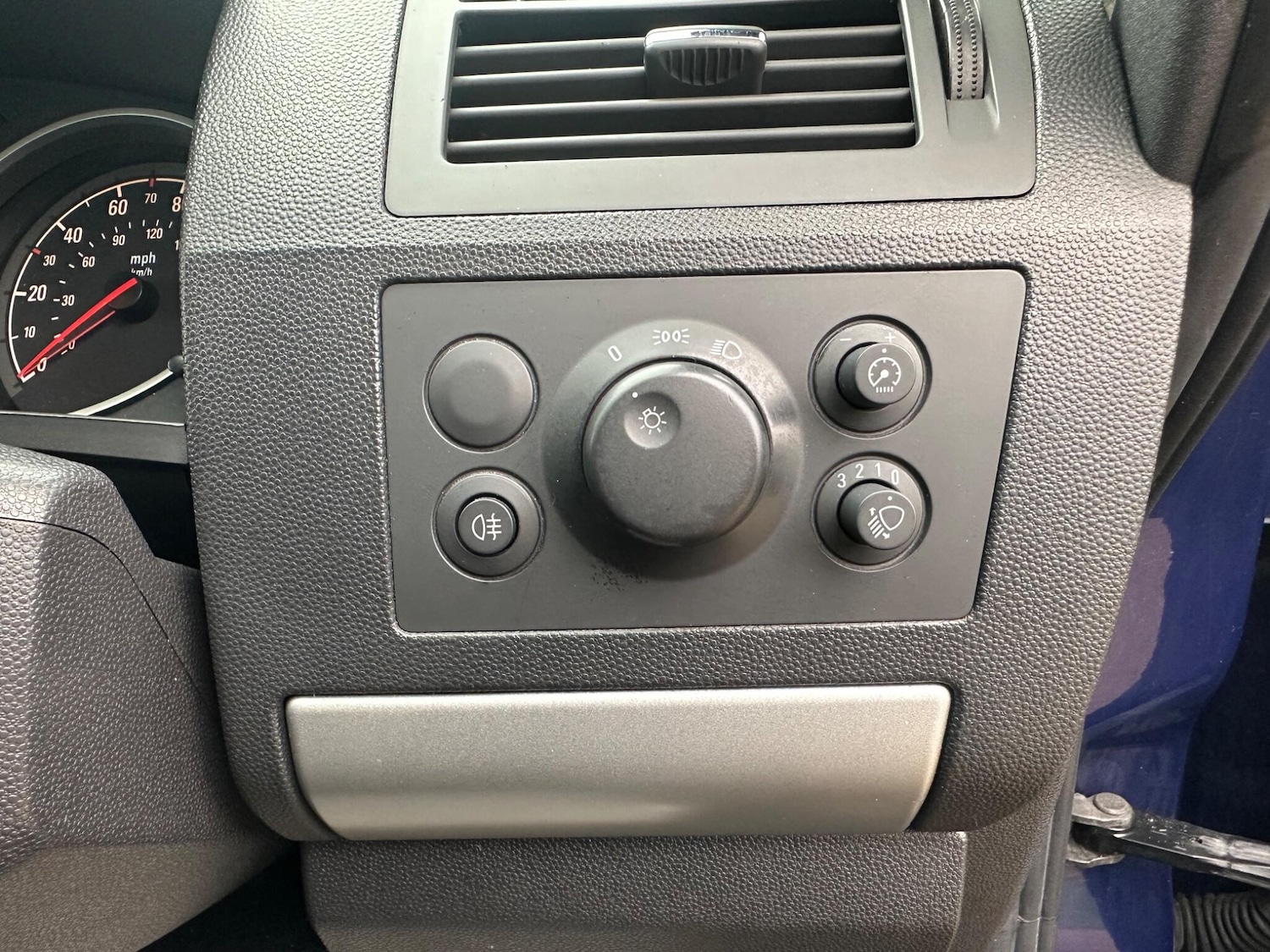 Used Vauxhall Zafira 2012 for sale - 77793463: Photo 54